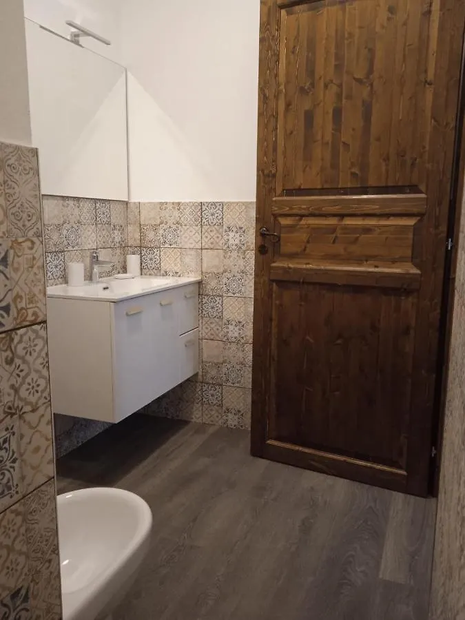 Sotto La Rocca Hotel Finale Ligure Guest house